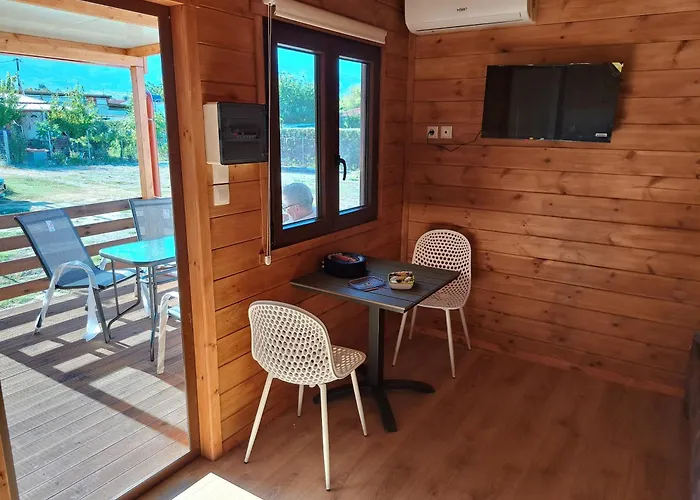 펜션 Eco Wooden Olympic View Village 렙토카리아